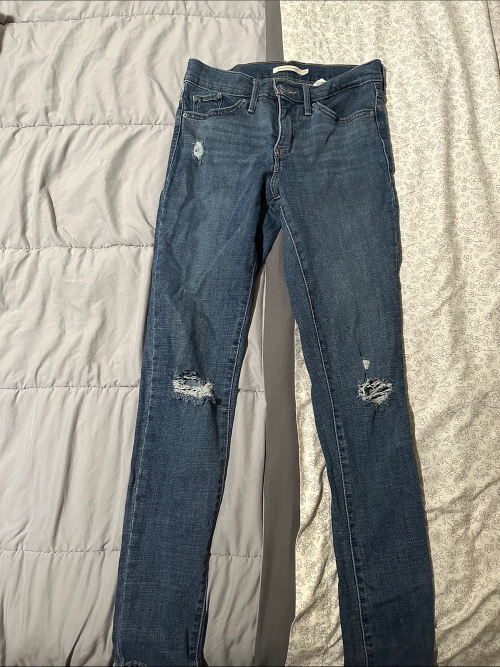 Levi's Dark Blue Distressed Skinny Jeans